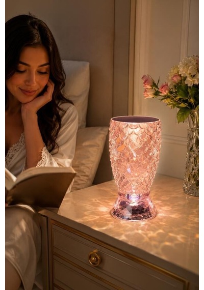 Özel Üretim Işıklı Obje Salon Işığı Romantik Lamba Kristal Elmas Masa Lambası Lw8