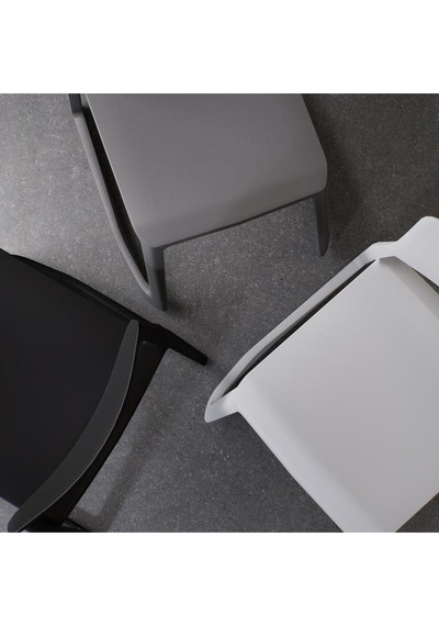 Vitra Tip Ton Re Sandalye, Geri Dönüştürülmüş Ergonomik Tasarım, Istiflenebilir Ve Dış Mekana Uygun Gri