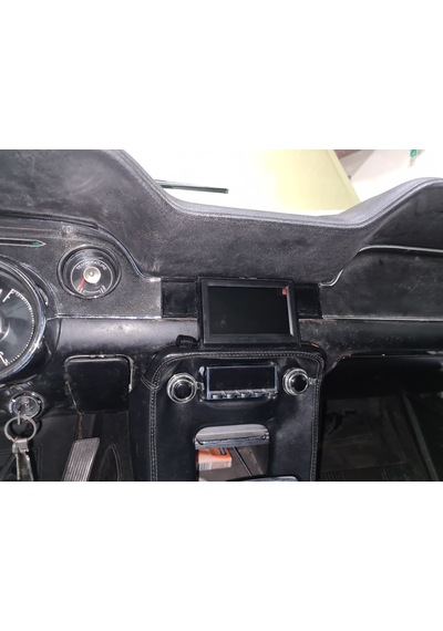 Ford Mustang 1968 Orta Konsol İçin Monitörlü Plaka