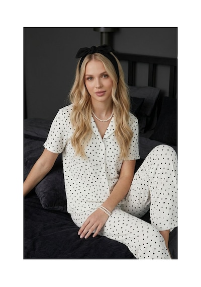 Fit Women Siyah Kalp Detaylı Bürümçük Kumaş Kısa Kollu Pijama Takımı 6066 Kar Beyaz