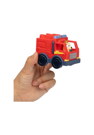 Moose Toys Bluey Figürlü Mini Araçlar - Bingo İtfaiye Kamyonunda