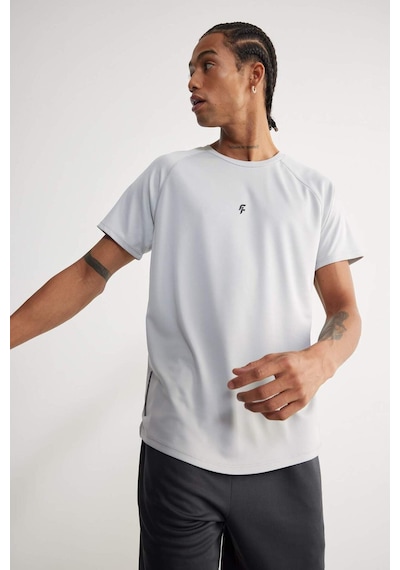 DeFactoFit Hızlı Kuruyan Slim Fit Dar Kesim Bisiklet Yaka Baskılı Sporcu Kısa Kollu Tişört V2887AZ25SPGR91