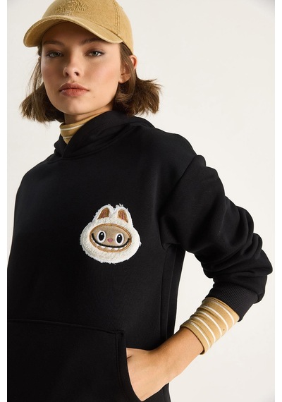 Shade Kadın Nakış İşlemeli Kapüşonlu Kanguru Cepli Sweatshirt 6045 60284098 - Siyah