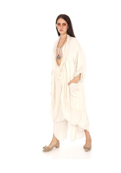 Italyan Ipek Detaylı Oversize Kap Bluz- Asimetrik Pantolon Takım Krem