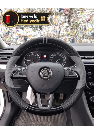 Skoda Rapid Dikme Direksiyon Kılıfı Delikli Deri Parlak Siyah Gri Detay Çift Yüzük Ve Dikiş 2015-2019