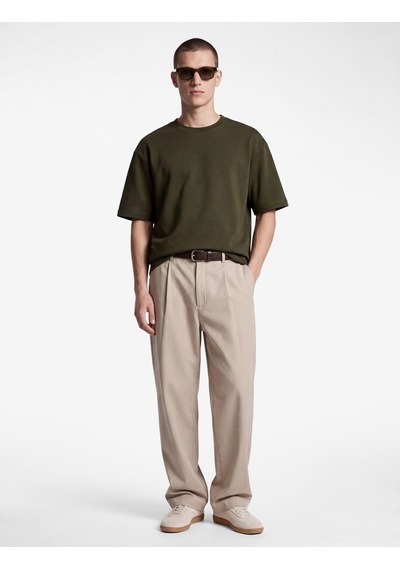 Koton Kısa Kollu Bisiklet Yaka Tok Kumaş Basic Oversize Tişört Haki 6sam10282mk Koton Kısa Kollu Bisiklet Yaka Tok Kumaş Basic Oversize Tişört Haki 6sam10282mk