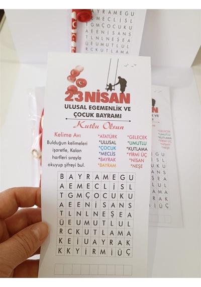 Farklı Market 23 Nisan Kelime Avı Türk Bayraklı Balon Ve Kalem 25 Adet Çok Renkli