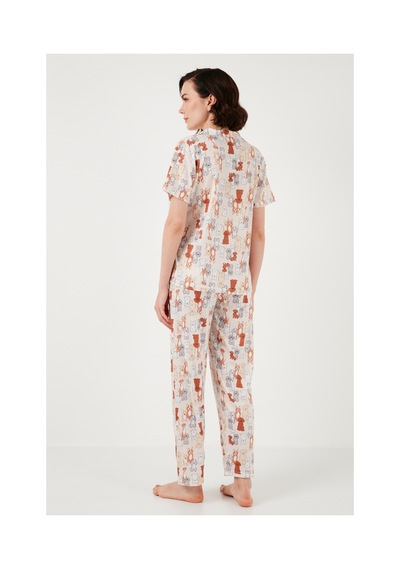 Lela Desenli Kısa Kollu Beli Lastikli Gömlek Yaka Dokuma Regular Fit Bayan Pijama Takımı 6571010 Bej