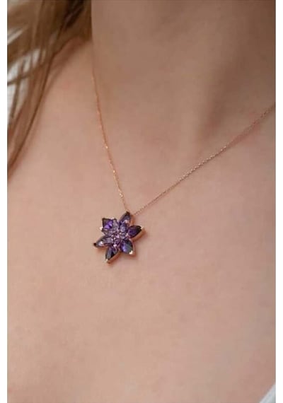 Vog Ametist Taşlı Lotus Çiçeği Büyük Boy 925 Ayar Gümüş Sevgiliye Eşe Anneye Kolye Vog Ametist Taşlı Lotus Çiçeği Büyük Boy 925 Ayar Gümüş Sevgiliye Eşe Anneye Kolye