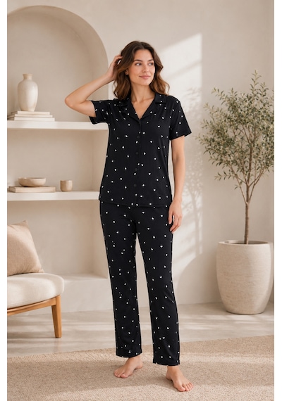 Wordex Mirano 9508 Minik Kalpli Desenli Pegasus Kumaş Düğmeli Kısa Kolu Kadın Pijama Takımı Siyah Wordex Mirano 9508 Minik Kalpli Desenli Pegasus Kumaş Düğmeli Kısa Kolu Kadın Pijama Takımı Siyah