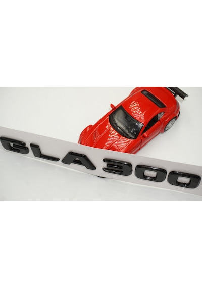 GLA 300 Bagaj Parlak Siyah ABS 3M 3D Yazı Logo