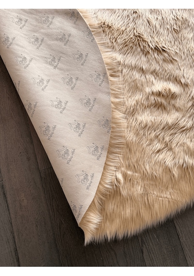 A Post Camel Yumuşak Dokulu Peluş Halı Yuvarlak