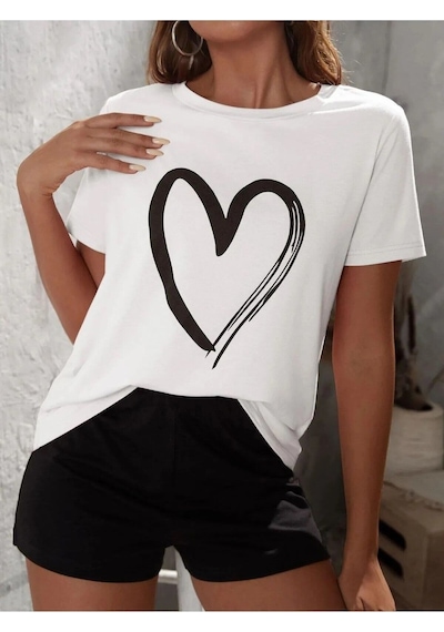 Hırsch Kadın Siyah Beyaz Oversize Yazlık Kalp Baskılı Şort T-shirt Takım Beyaz
