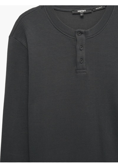 Koton Uzun Kollu Pamuklu Waffle Dokulu Henley Yaka Sweatshirt Antrasit 7wam70106mk