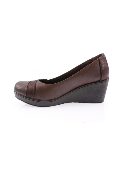 Dgn 651-22k Kadin Dolgu Taban Comfort Ayakkabi Kahverengi