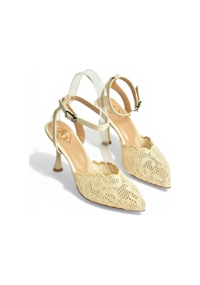 Fox Shoes Y752044206 Bej Dantelli İnce Topuklu Kadın Ayakkabı