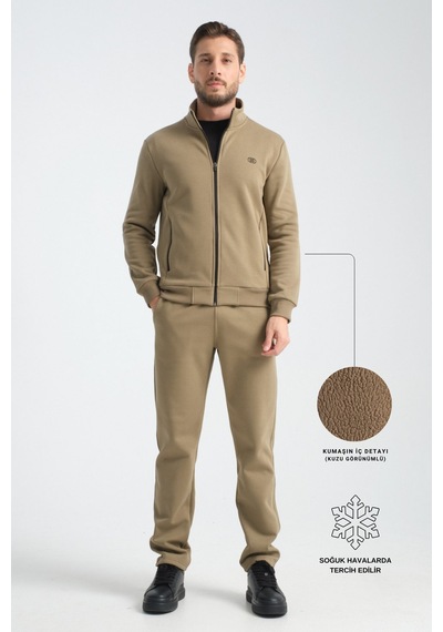 Shooter Sportswear Shooter Erkek Kışlık Eşofman Takımı Thermosoft Teknolojisi Içi Kuzu Görünümlü Regular Kalıp Haki Shooter Sportswear Shooter Erkek Kışlık Eşofman Takımı Thermosoft Teknolojisi Içi Kuzu Görünümlü Regular Kalıp Haki