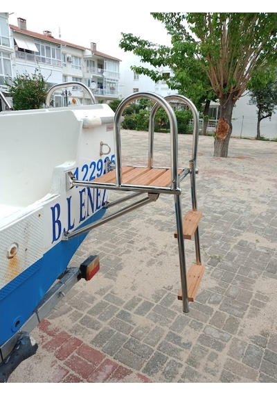 Merdivenli Tekne Platformu
