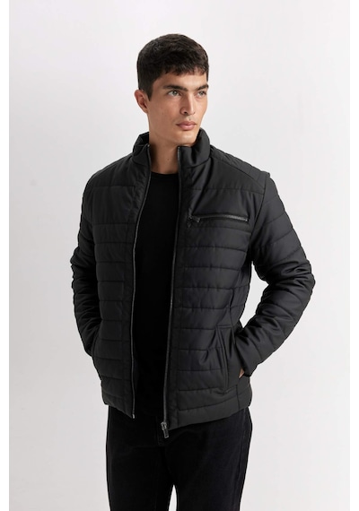 DeFacto Su İtici Slim Fit Suni Deri Mont Dar Kesim Dik Yaka Fermuarlı Cepli B3568AX25SPBK27 DeFacto Su İtici Slim Fit Suni Deri Mont Dar Kesim Dik Yaka Fermuarlı Cepli B3568AX25SPBK27
