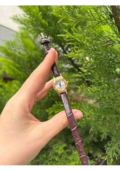 Minimal Kadın Kol Saati Acı Kahverengi Altın