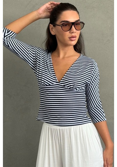 Madmext Lacivert Çizgili V Yaka Slim Fit Kadın Bluz Mg2887