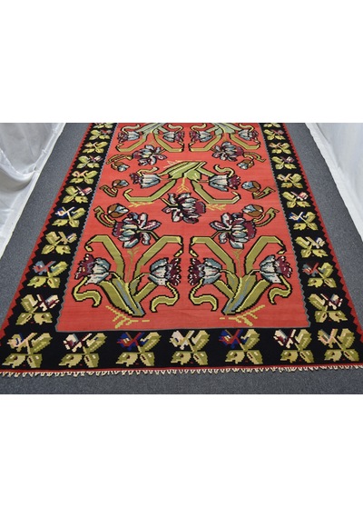 Zehra Abla Halı El Dokuma 6m2 Güllü Çiçekli Kirmen Karabağ Yün Kilim 5621