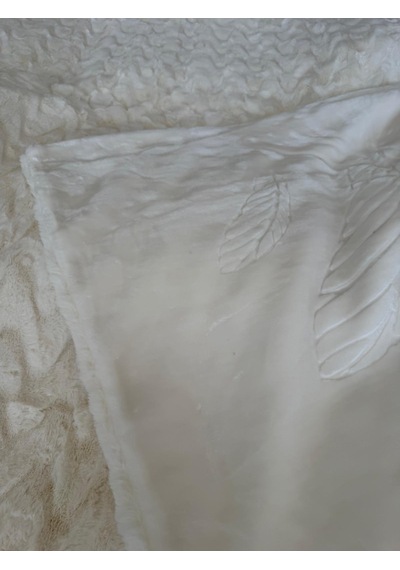 Aslan Bubble Çift Taraflı / Çift Katlı /çift Kişilik/ Lüx Battaniye/ 4,5 Kg / Modern / Şık / Çeyizlik Krem