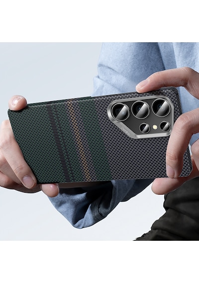 Galaxy Uyumlu S25 Ultra Kılıf Magsafe Özellikli Karbon Fiber Tasarımlı Benks Aurora Armorair Kevlar Yeşil