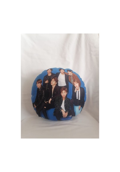 Kpop Bts Grup Üyeleri Desenlı Tasarım Yastık Çok Renkli