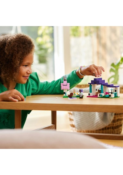 LEGO® Minecraft Hayvan Barınağı 21253 7+ Yaratıcı Oyuncak Yapım Seti - 206 Parça