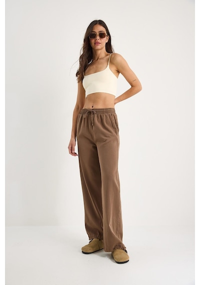 Kadın Beli Lastikli Paça Detaylı Palazzo Kalıp Pamuk Gabardin Yazlık Pantolon 60283323 - Kahve Kadın Beli Lastikli Paça Detaylı Palazzo Kalıp Pamuk Gabardin Yazlık Pantolon 60283323 - Kahve