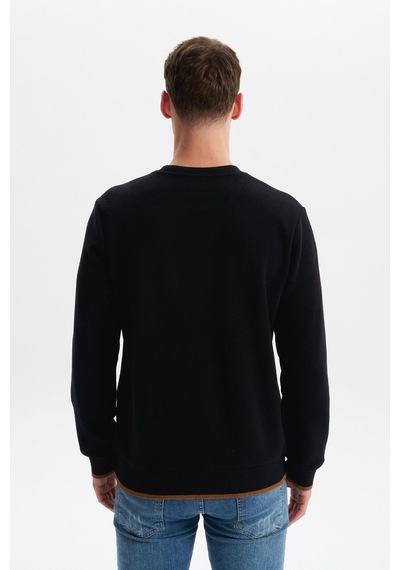 AR-MA Arma Erkek Regular Fit Selanik Sweatshirt Kazak Karbon Fırçalı, Bisiklet Yaka, Pamuk Polyester, Süs Etiketli K30124697802 Siyah AR-MA Arma Erkek Regular Fit Selanik Sweatshirt Kazak Karbon Fırçalı, Bisiklet Yaka, Pamuk Polyester, Süs Etiketli K30124697802 Siyah