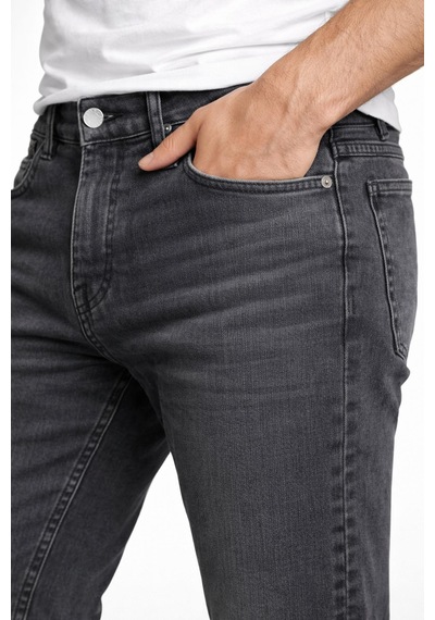 Classics Men Erkek Slim Fit Dar Paça Esnek Likralı Denim Jeans Kot Pantolon 7573 Füme Classics Men Erkek Slim Fit Dar Paça Esnek Likralı Denim Jeans Kot Pantolon 7573 Füme
