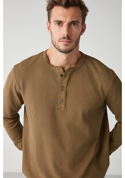 Grımelange Patrick Erkekm Triko Yakalı Waffle Özel Dokulu Kalın Kumaşlı Uzun Kol Haki T-shirt Grımelange Patrick Erkekm Triko Yakalı Waffle Özel Dokulu Kalın Kumaşlı Uzun Kol Haki T-shirt