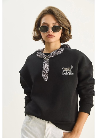 Shade Kadın Fular Detaylı Leopar Nakışlı Üç İplik Şardonlu Oversize Sweatshirt 6917 60283616 - Siyah