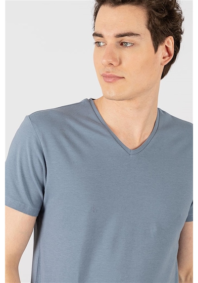 Tudors 20387 Slim Fit Dar Kesim V Yaka Kısa Kol Basic Erkek Tişört Gri Tudors 20387 Slim Fit Dar Kesim V Yaka Kısa Kol Basic Erkek Tişört Gri