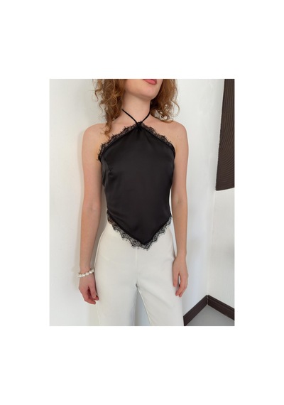 Verymoda Dantel Detaylı Sırt Dekolteli Halter Yaka Saten Bluz Siyah