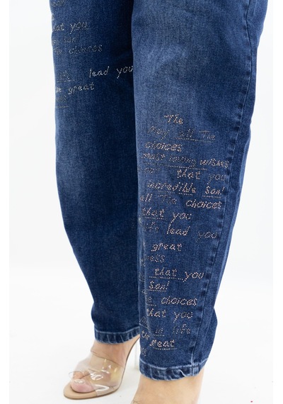 Trieste Büyük Beden Yüksek Bel Taş Yazı İşlemeli Beli Lastikli Bağcıklı Denim Kadın Pantolon Lacivert Trieste Büyük Beden Yüksek Bel Taş Yazı İşlemeli Beli Lastikli Bağcıklı Denim Kadın Pantolon Lacivert
