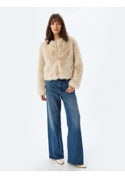 Koton Koton X Zeynep Bastık - Peluş Ceket Kısa Yuvarlak Yaka Uzun Kollu Bej 5wak20304ew Ekru Koton Koton X Zeynep Bastık - Peluş Ceket Kısa Yuvarlak Yaka Uzun Kollu Bej 5wak20304ew Ekru