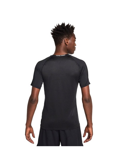 Nike Pro Erkek Siyah Antrenman T-shirt Hj4055-010 Siyah Nike Pro Erkek Siyah Antrenman T-shirt Hj4055-010 Siyah