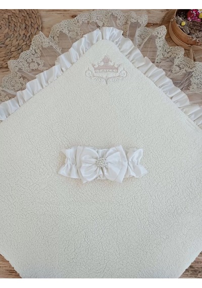 Yenidoğan Wool Yün Kumaş Taç Nakışlı Güpür Duvaklı Fiyonk Prizma Taş Unisex Kundak Bebek Battaniyesi Bej Renkli Çok Renkli