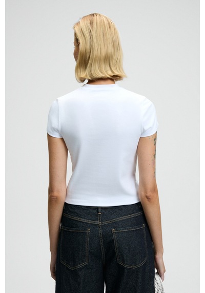 ETHIQUET ZEFIRA Kadın Bisiklet Yaka Kısa Kollu Önü Boncuk İşleme Detaylı Slim Beyaz / Desenli T-Shirt ETHIQUET ZEFIRA Kadın Bisiklet Yaka Kısa Kollu Önü Boncuk İşleme Detaylı Slim Beyaz / Desenli T-Shirt