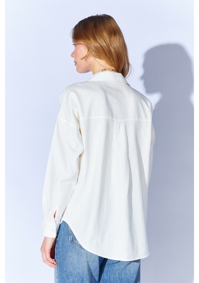 Manche Beyaz Broş Detaylı Oversize Tek Cepli Gabardin Gömlek Mkw168174-01