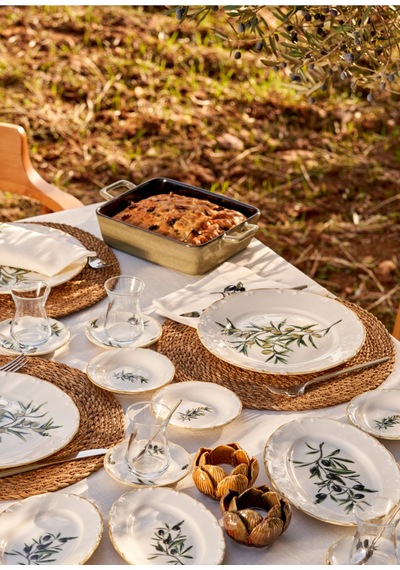 Bella Maison Olive Porselen 52 Parça 12 Kişilik Kahvaltı Takımı Yeşil Yeşil