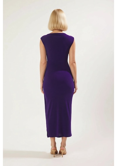 Benerly Kadın Bodycon Midi Elbise Kolsuz Kayık Yaka Aksesuar Detaylı Örne Mor