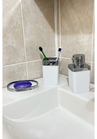 6 Parça Banyo Seti Çöp Kovası, Wc Fırça, Tuvalet Kağıtlık, Diş Fırçalık, Sıvı Sabunluk, Sabunluk Beyaz - Krom