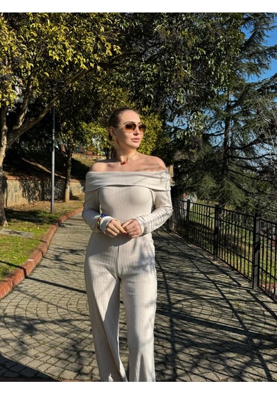 Ramımse Kadın Uzun Kollu Madonna Yaka Şardonlu Kaşkorse Tulum Bej