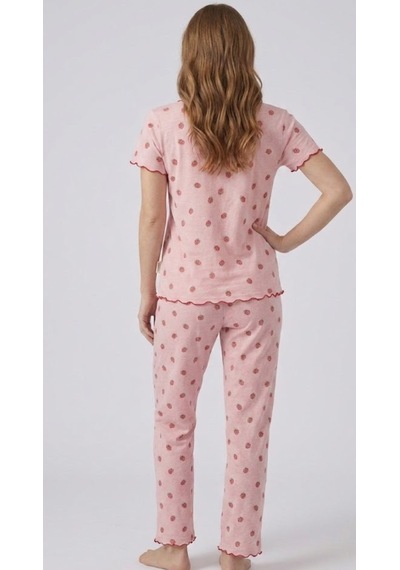 Genel Pembe Zemin Üzerine Çilek Desenli, Önü Fiyonk/düğme Detaylı Ve Kısa Kollu Kadın Pijama Takımı Genel Pembe Zemin Üzerine Çilek Desenli, Önü Fiyonk/düğme Detaylı Ve Kısa Kollu Kadın Pijama Takımı