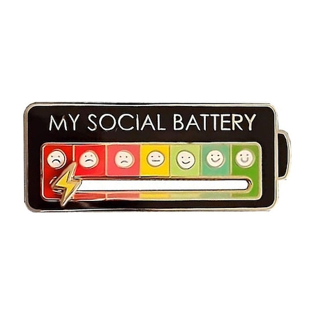 Spelt My Social Battery Hareketli Rozet Pin Broş Siyah