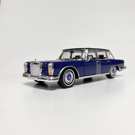 Welly 1/24 Mercedes Benz 600